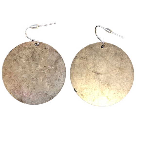 Silver disc earrings with rose imagery - Picture 4 of 5